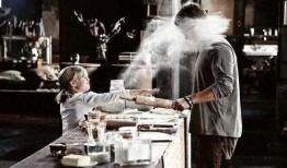 深夜的红酒在线观看,在线品味红酒的浪漫时光